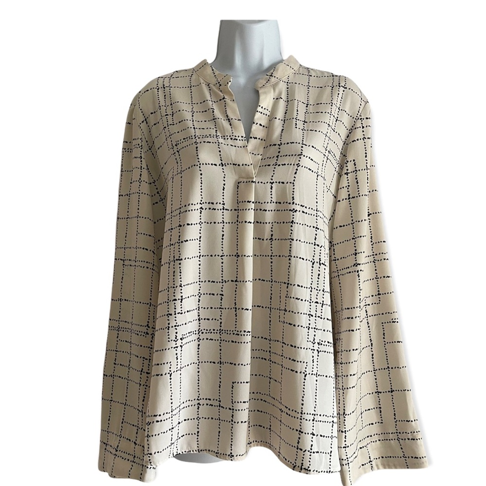 Prologue Blouse Size L. Color cream stripped blouse